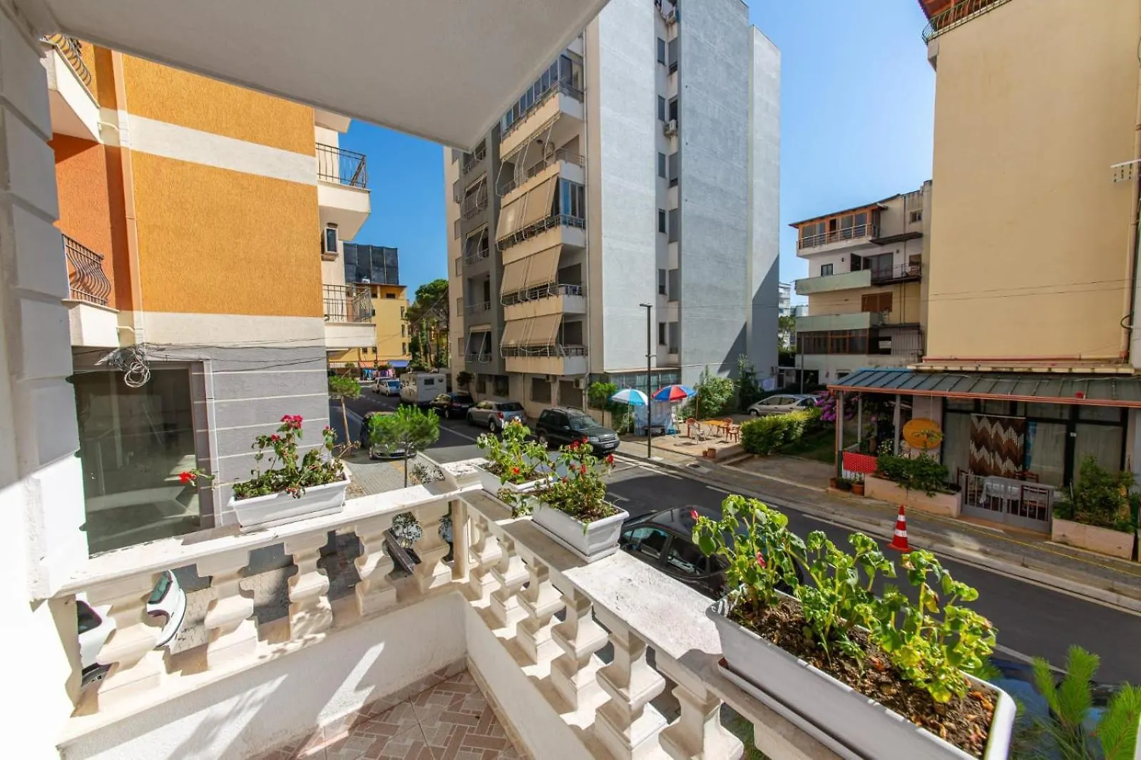 Flores Hotel Durrës